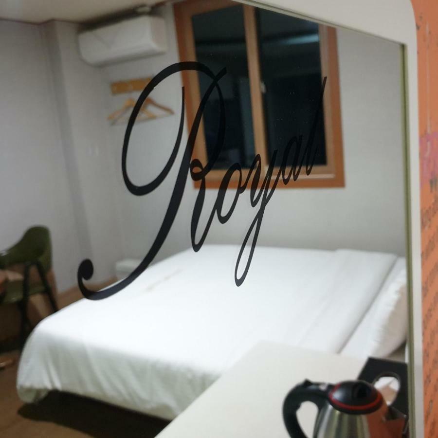 Pocheon Royal Hotel Exterior photo