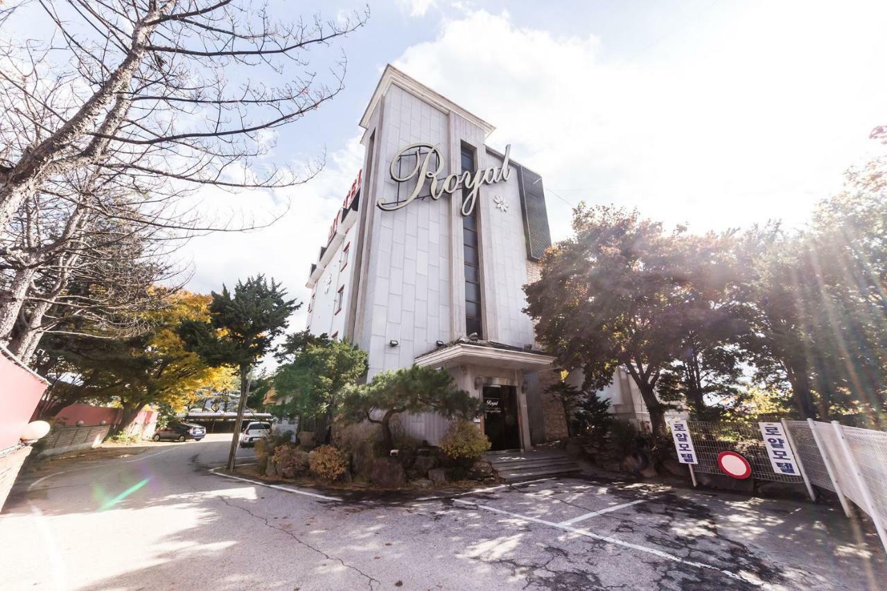 Pocheon Royal Hotel Exterior photo